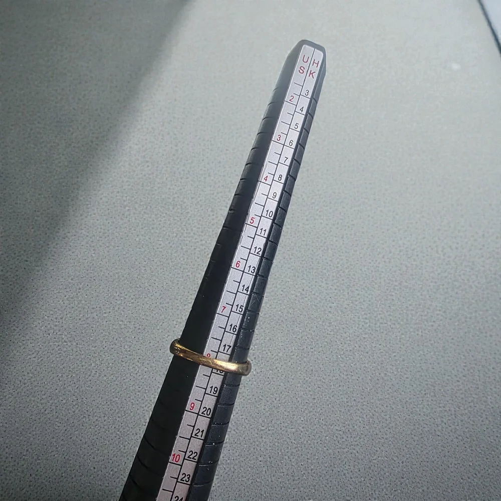 Hot Pink Rectangular Stone Gold Tone Cocktail Ring Size 8 Statement Chunky
​ - Picture 5 of 5